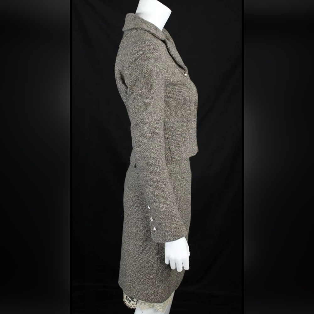 CHANEL VINTAGE WOOL SUIT - SIZE 36 - Picture 4 of 16